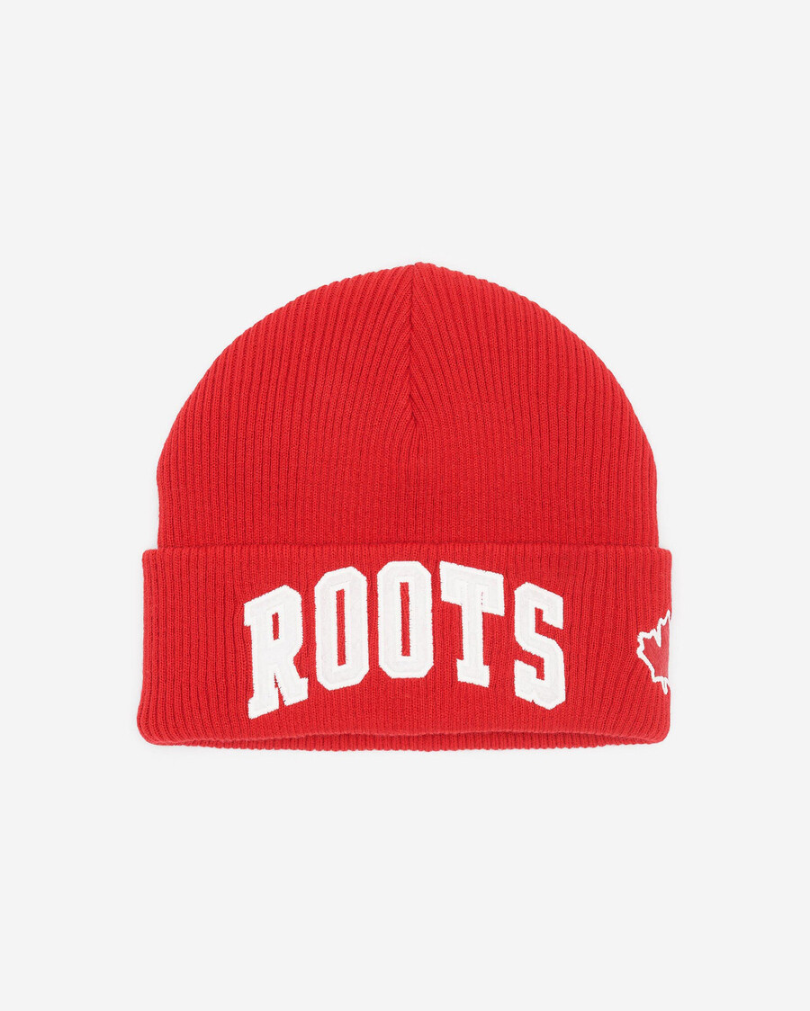 gorro con apliques kids roots
