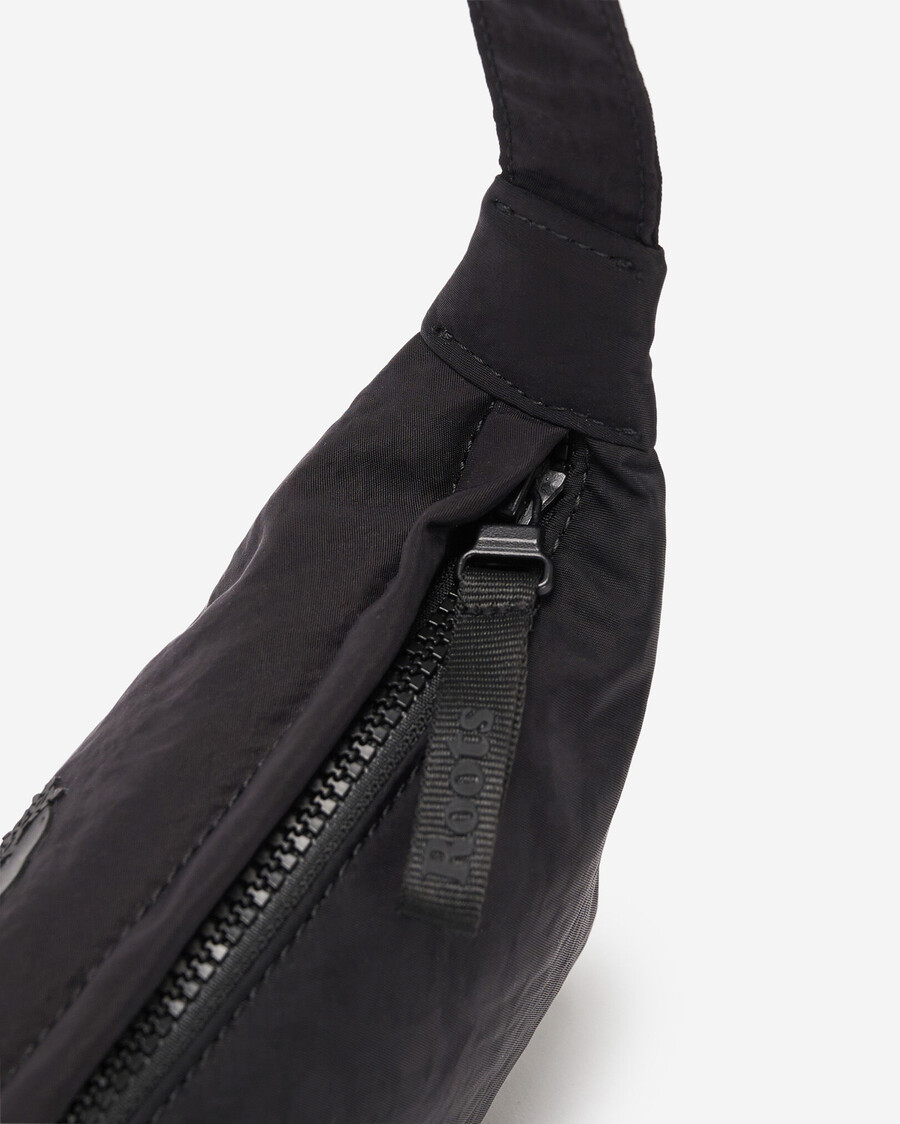 bolso pequeño de media luna de nailon