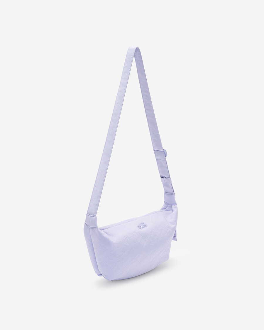 bolso mediano de media luna de nailon