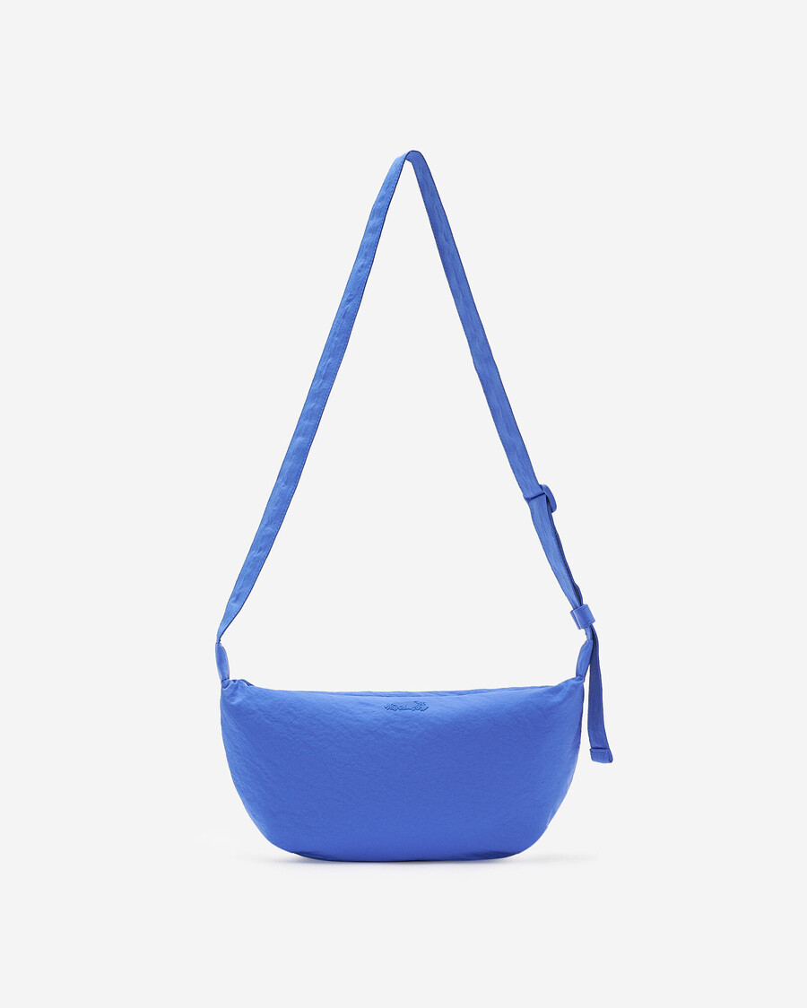 bolso mediano de media luna de nailon