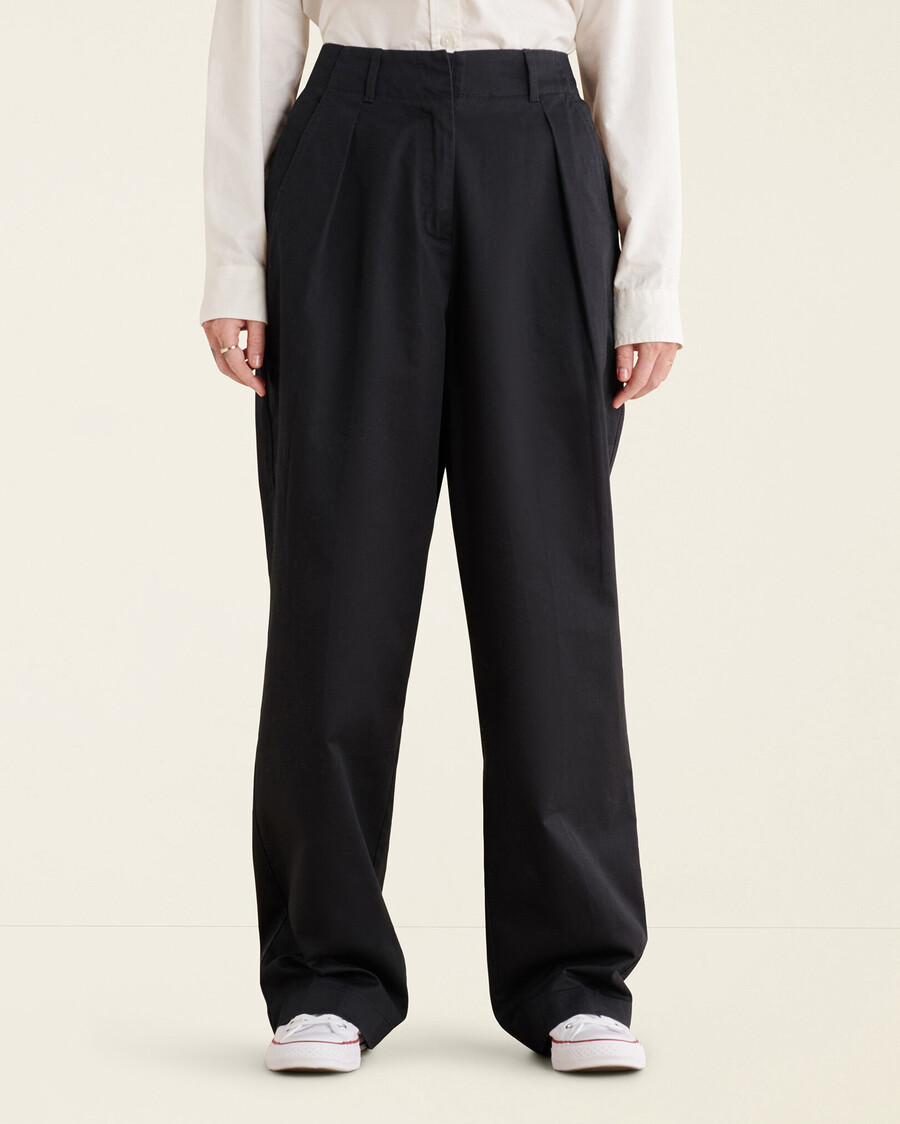 pantalón plisado dauphin