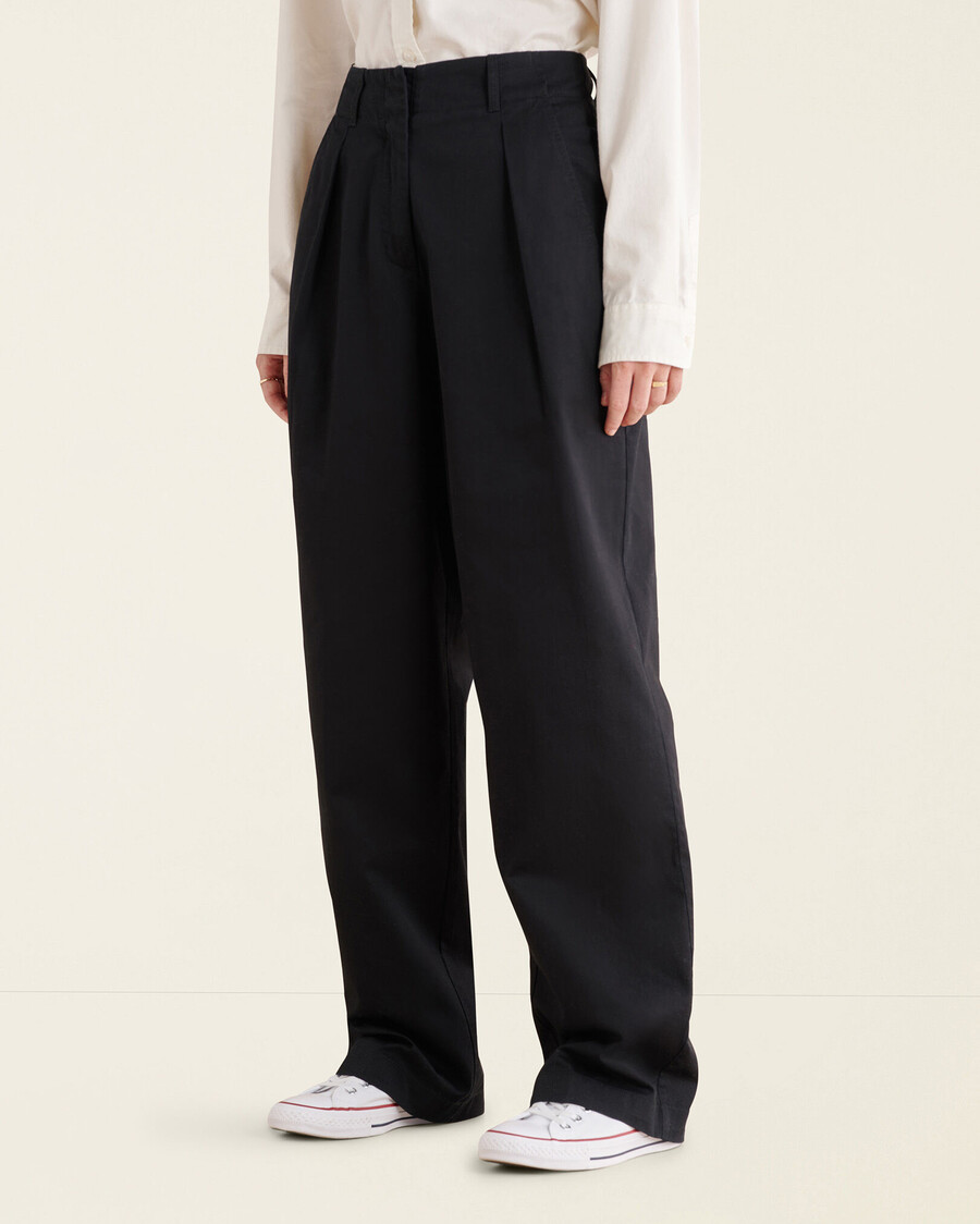 pantalón plisado dauphin