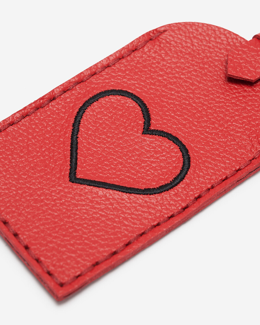etiqueta de equipaje con forma de corazón cervino