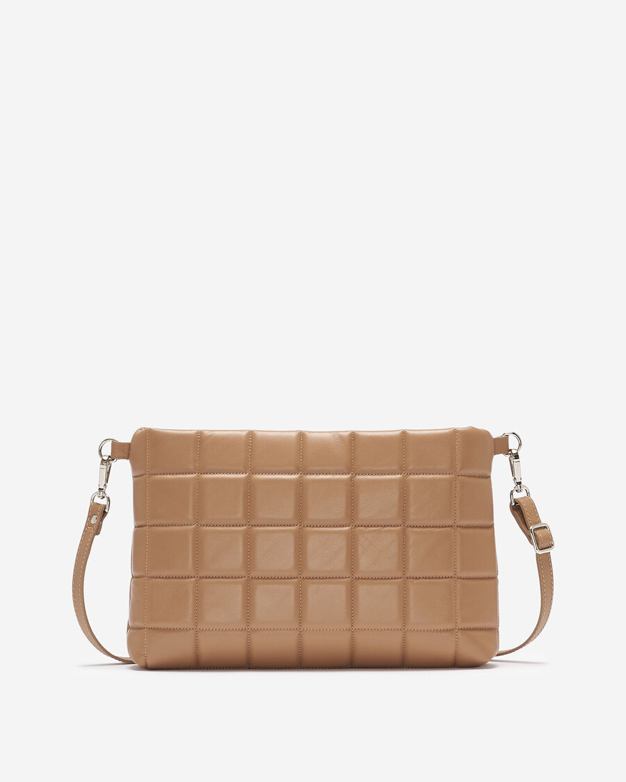 bolso bandolera cuadrado con borlas