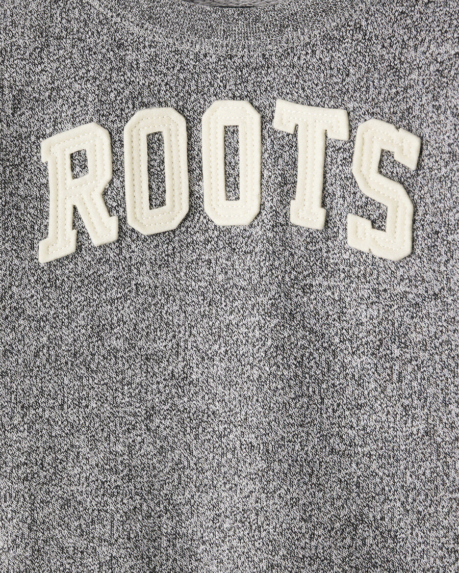 sudadera con apliques roots para niños pequeños
