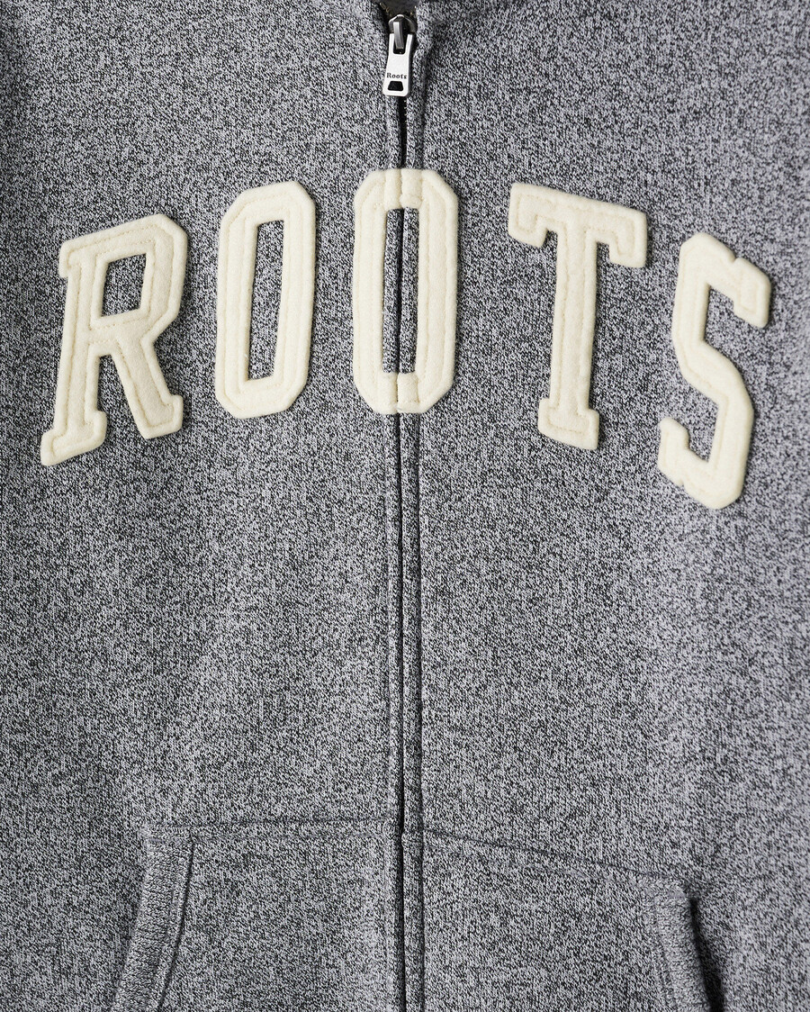 sudadera con capucha y cremallera completa con apliques roots