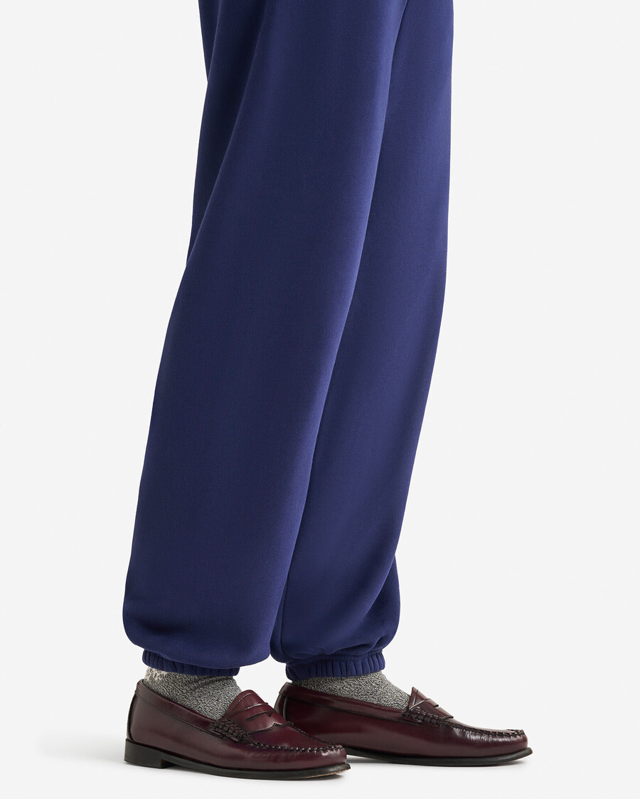 pantalón deportivo cloud