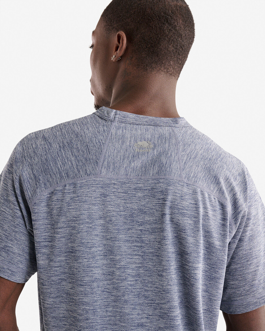 camiseta ligera de punto activo