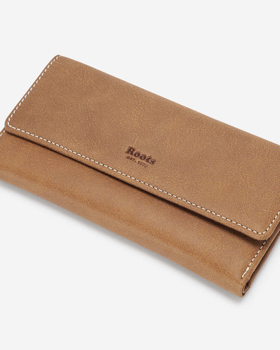 clutch mediano de tres pliegues tribe